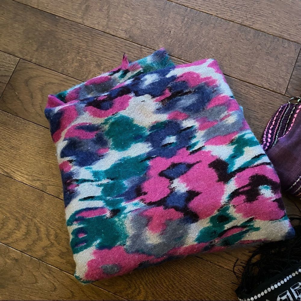 Scarf Bundle - Picture 2 of 7
